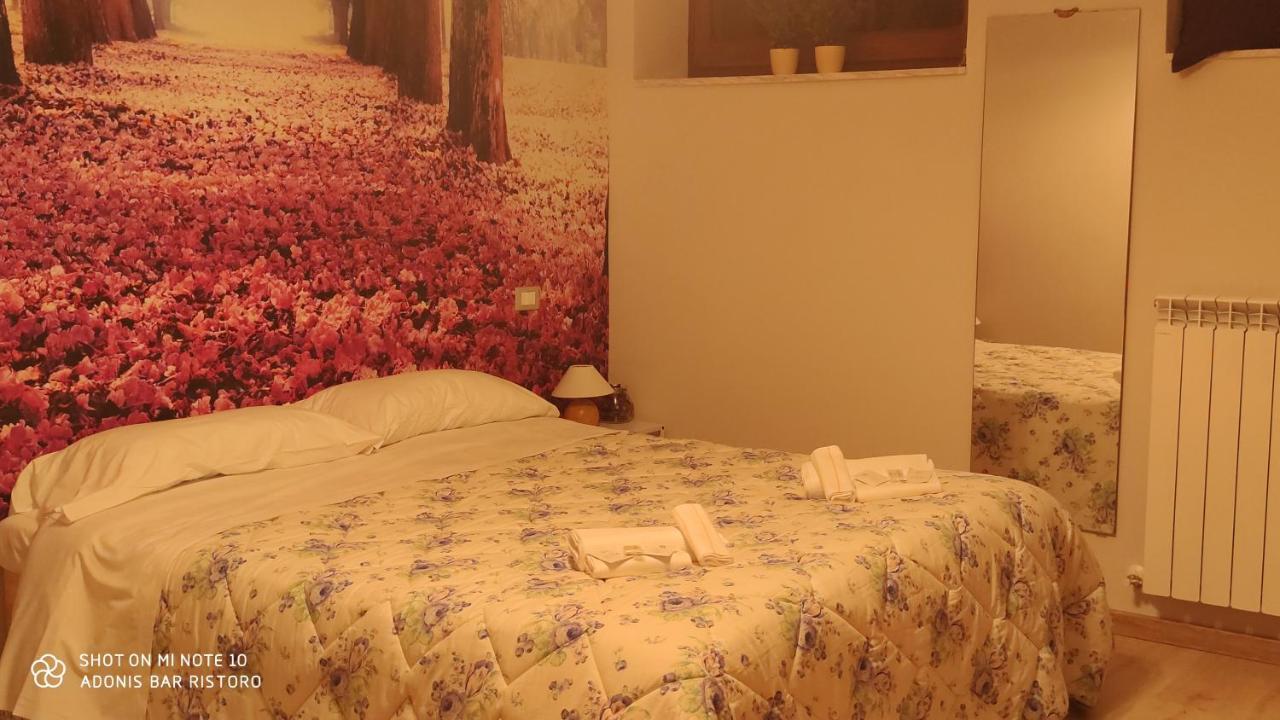 Adonis Hotel Castelvecchio Calvisio Ngoại thất bức ảnh
